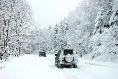 Auch SUV Allradantrieb benoetigen Winterreifen